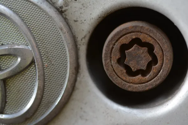 Locking Wheel Nut Set