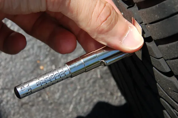 Tyre Tread Depth Gauge